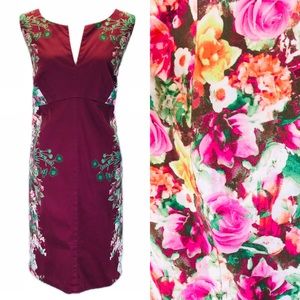 GUC ModCloth Split Neck Floral Side Shift Dress
